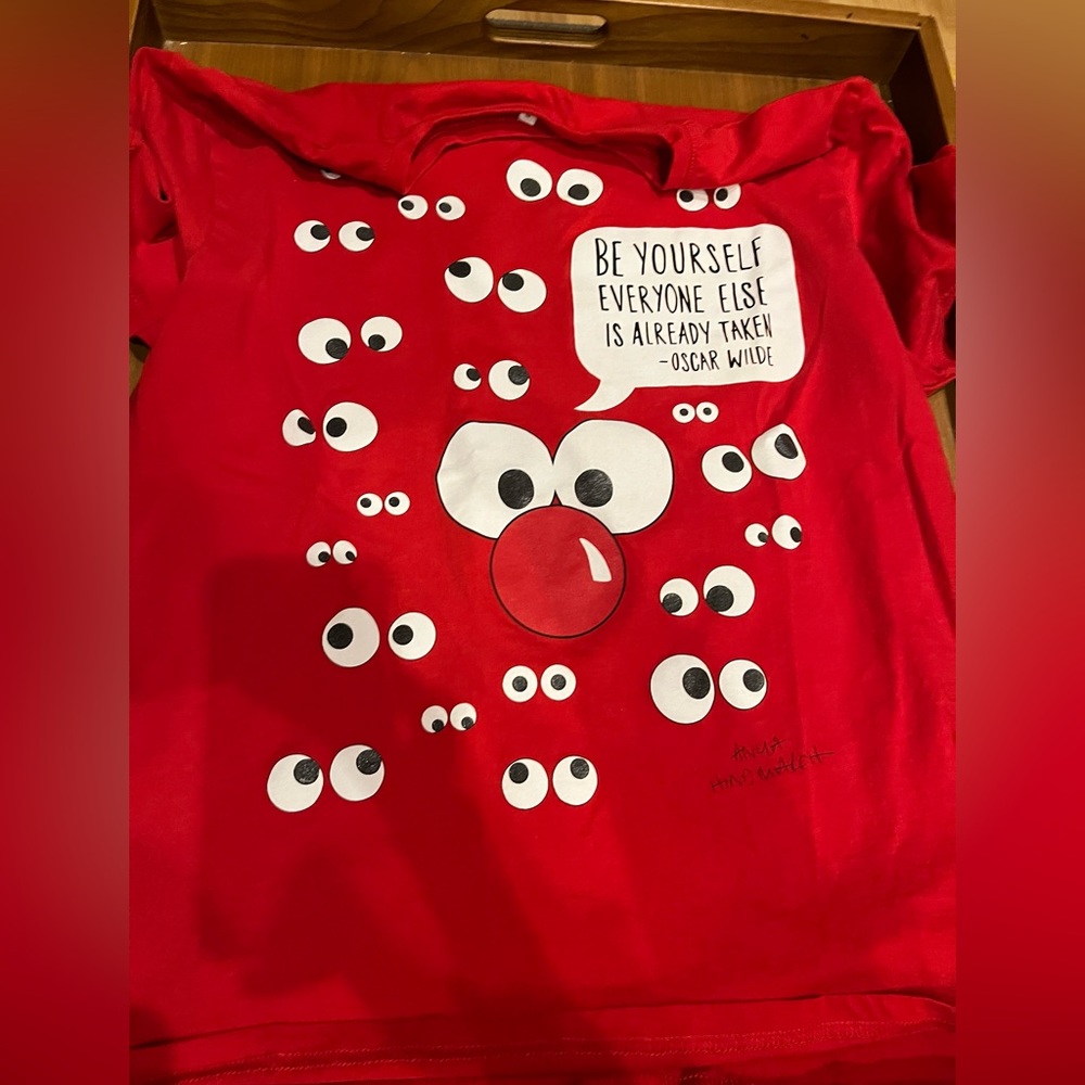 Anya Hindmarch women’s t shirt with eyes and logo (size medium)